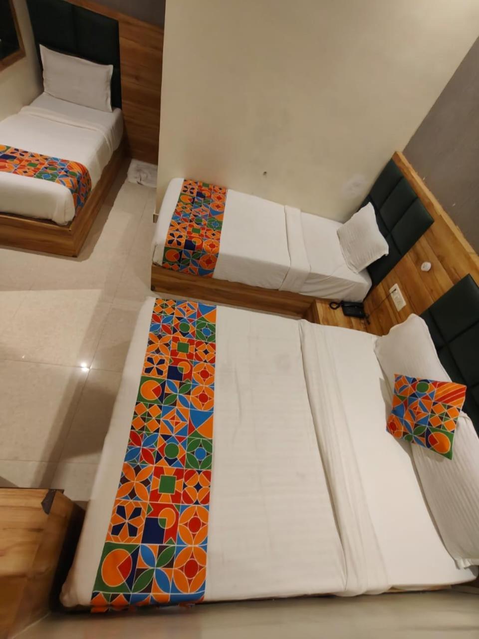 מומביי Hotel Sun City Near Saifee Hospital And Hn Reliance מראה חיצוני תמונה